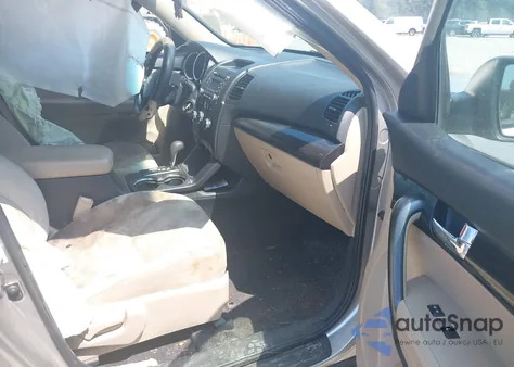 2013 Kia Sorento Lx z USA, uszkodzony, nr VIN 5XYKT3A12DG371721